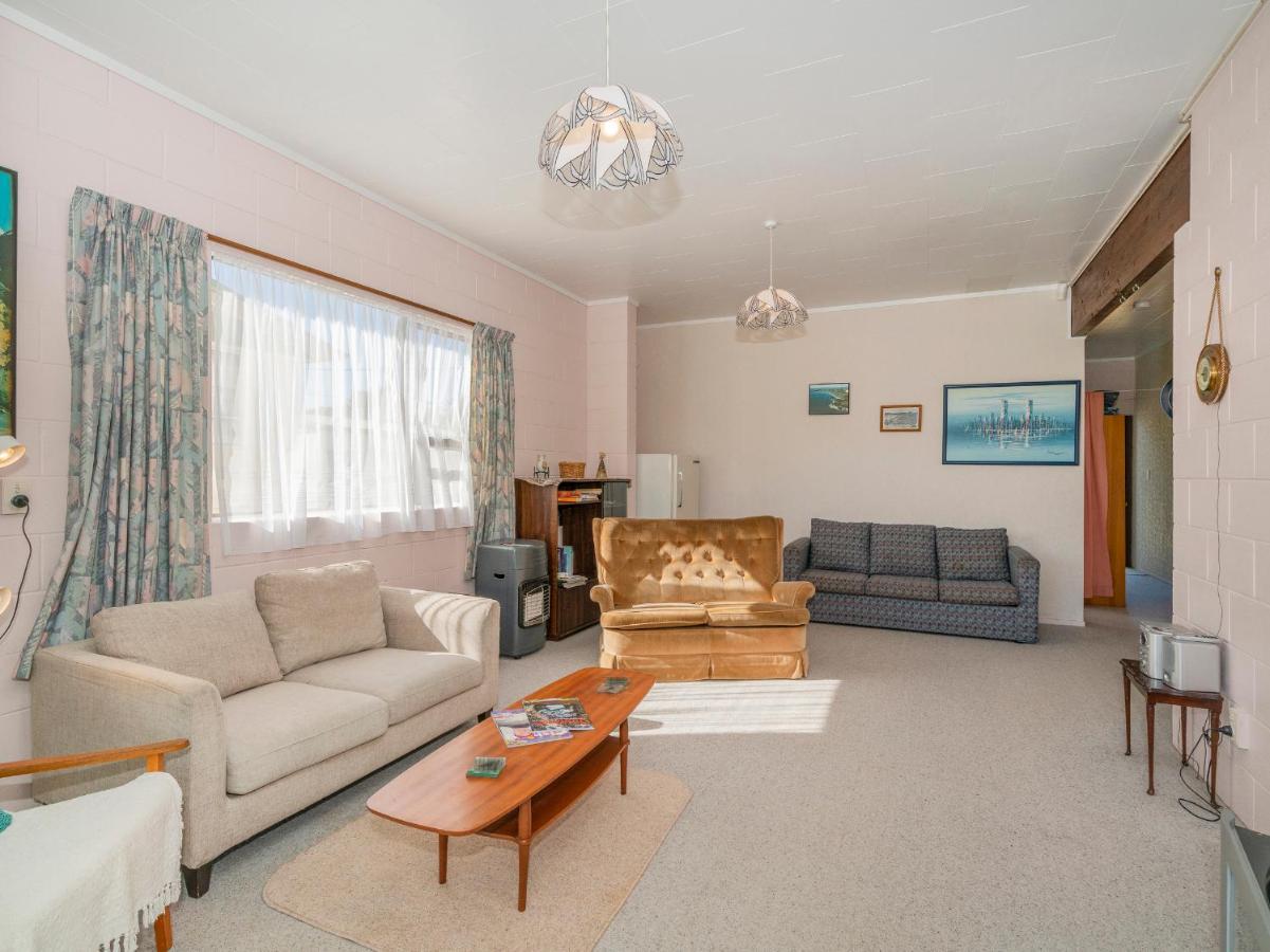 Cosy At Cooks - Cooks Beach Downstairs Unit Esterno foto