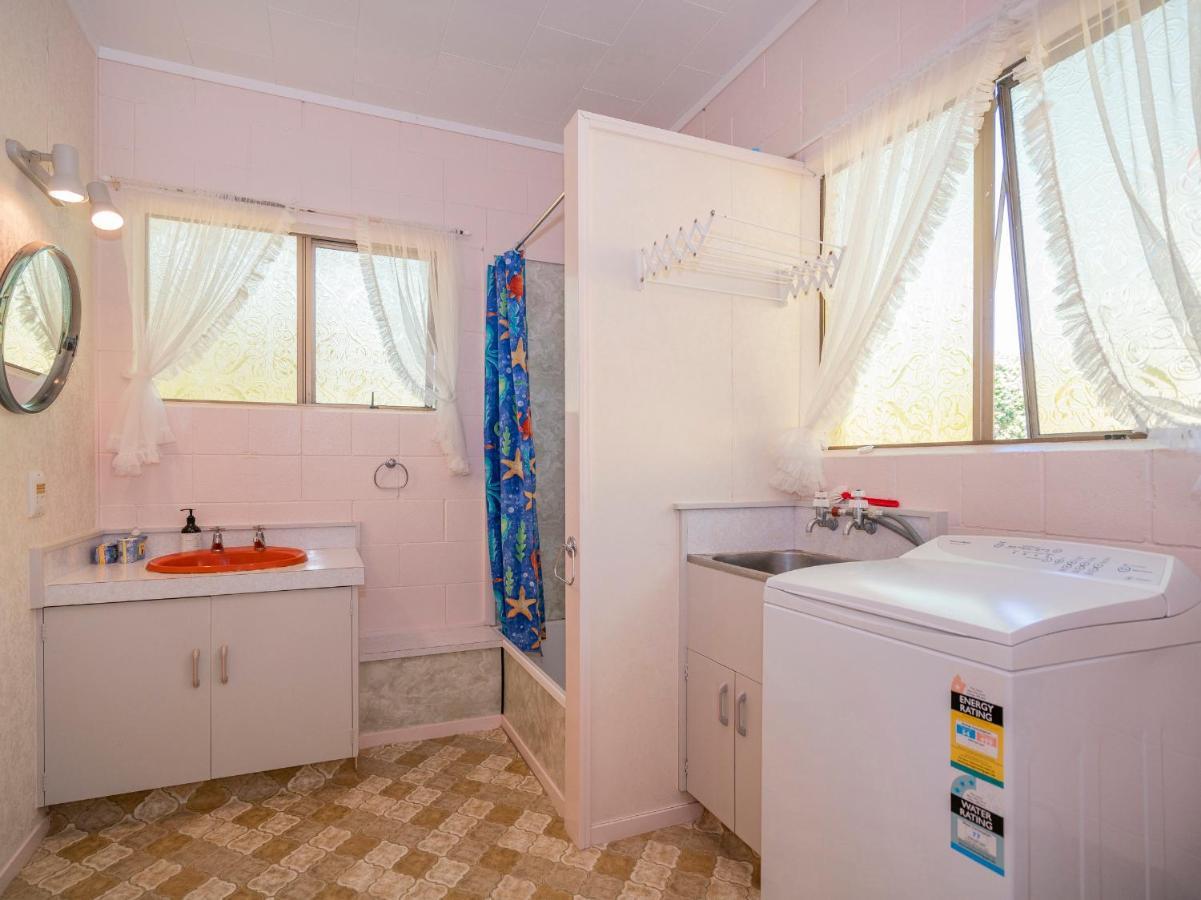 Cosy At Cooks - Cooks Beach Downstairs Unit Esterno foto
