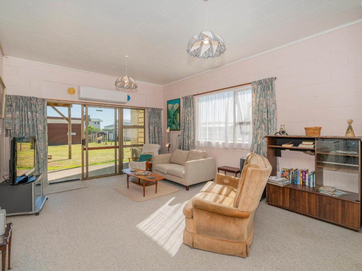 Cosy At Cooks - Cooks Beach Downstairs Unit Esterno foto