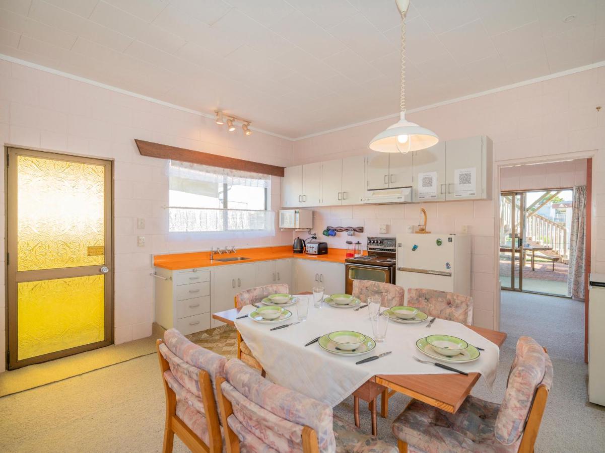 Cosy At Cooks - Cooks Beach Downstairs Unit Esterno foto